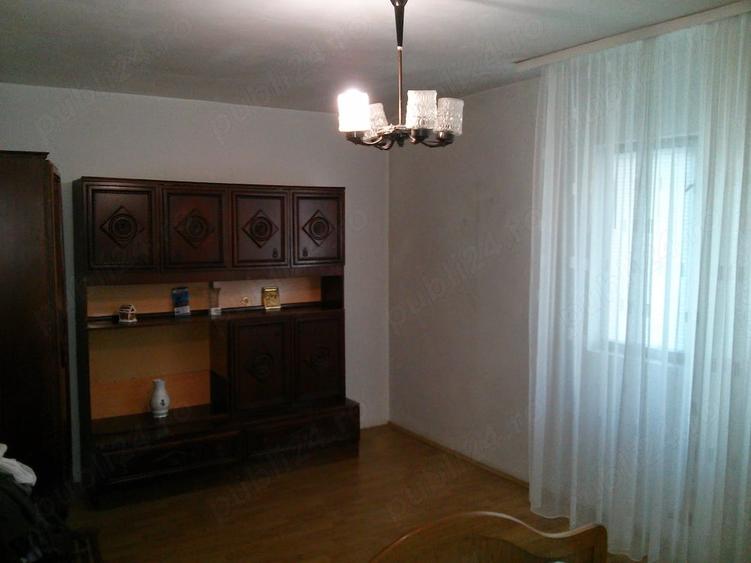 Apartament cu 2 camere decomandat în Berceni