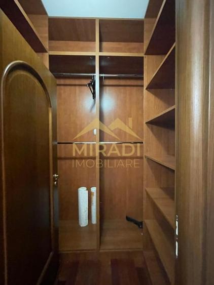 Apartament cu 3 camere, mobilat în Bucureștii Noi