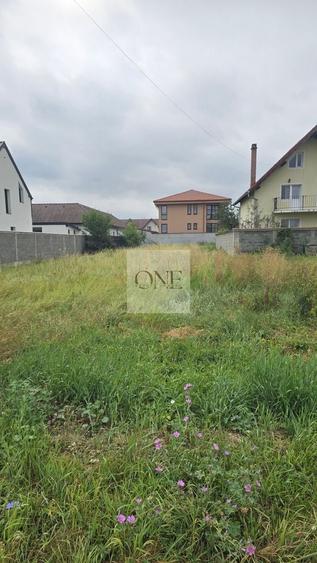 Teren Construcții intravilan de 744 mp, în Sud