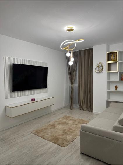 Apartament cu 2 camere decomandat în Torontalului
