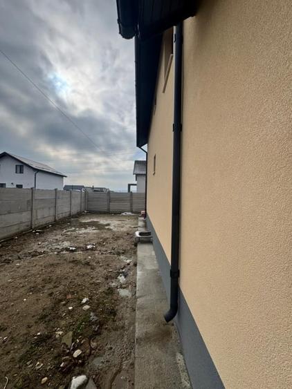 Casă individuală cu 5 camere cu Canalizare în Lascăr Catargiu