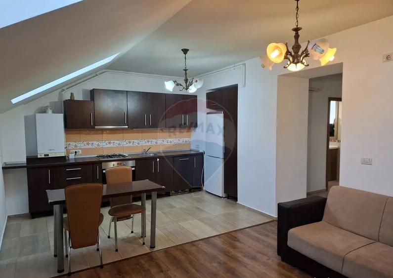 Apartament cu 2 camere decomandat în Central
