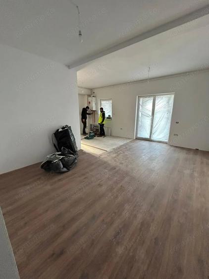 Apartament cu 2 camere semidecomandat în Moșnița Nouă