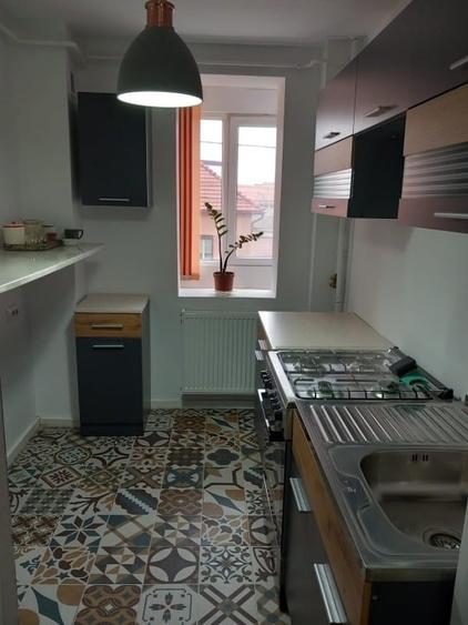 Apartament cu 2 camere semidecomandat în Complex Studențesc