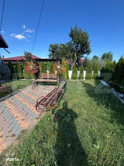 Casă cu 5 camere decomandat cu Teren 3600 Mp în Central