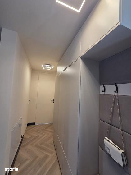 Apartament cu 3 camere în Mărășești