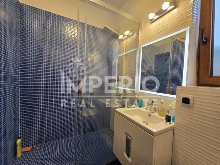 Duplex cu 4 camere cu Canalizare în Europa