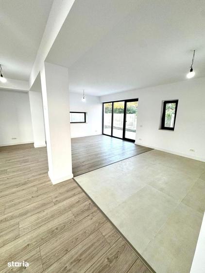 Casă cu 5 camere cu Teren 601 Mp în Moșnița Nouă