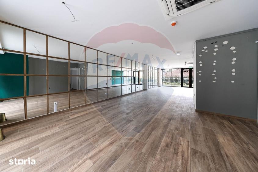 Spațiu comercial, de 78 mp, în Noua