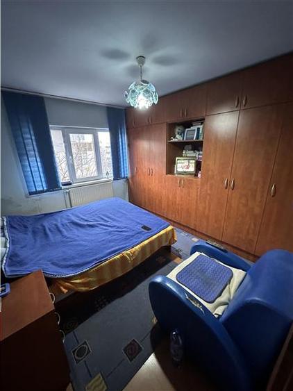 Apartament cu 2 camere decomandat în Lipovei