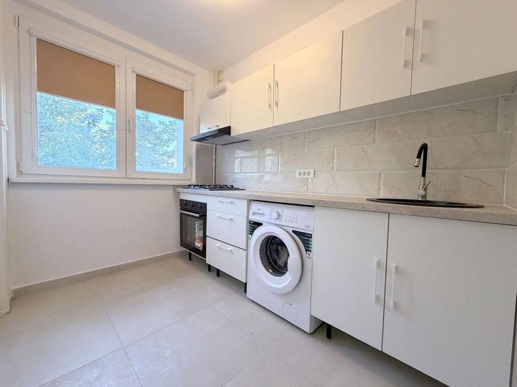 Apartament cu 3 camere semidecomandat, mobilat în Grivița