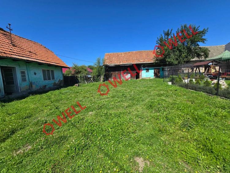 Casă cu 2 camere cu Teren 882 Mp în Floroaia