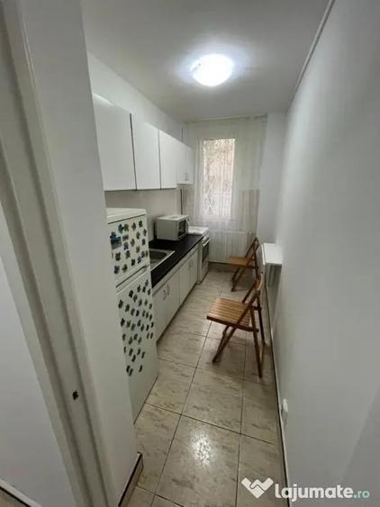 Garsonieră decomandată în Brâncoveanu