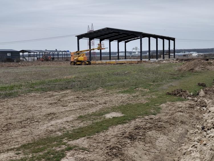 Teren Construcții intravilan de 1500 mp, în Bâcu