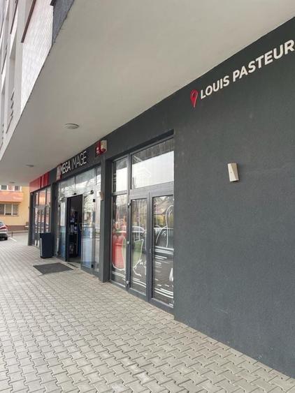 Apartament cu 3 camere decomandat în Spitalul Județean