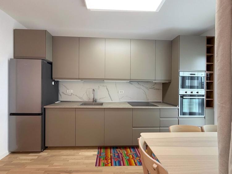 Apartament cu 2 camere semidecomandat, mobilat în Ultracentral