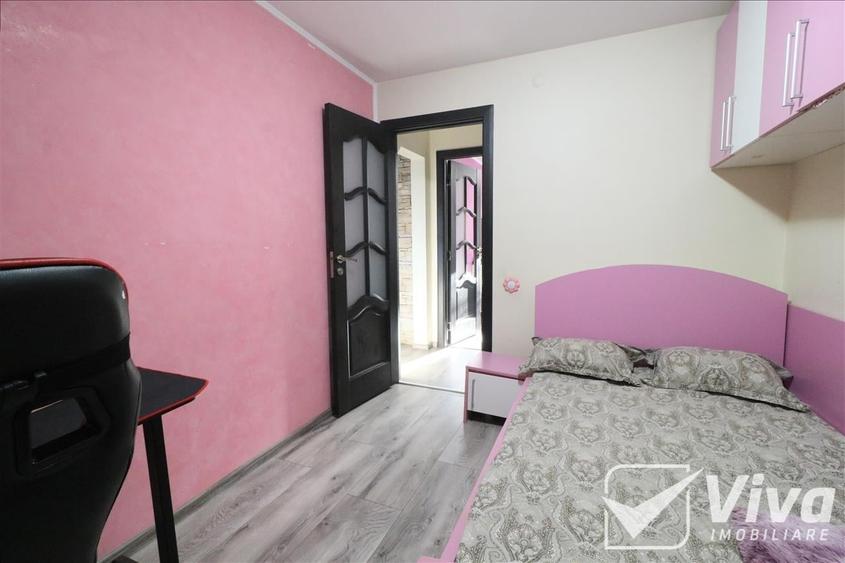 Apartament cu 3 camere semidecomandat în Alexandru cel Bun