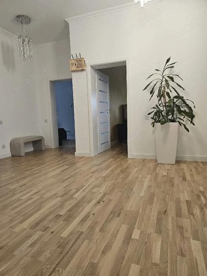 Casă cu 4 camere cu Teren 270 Mp în Mogoșoaia