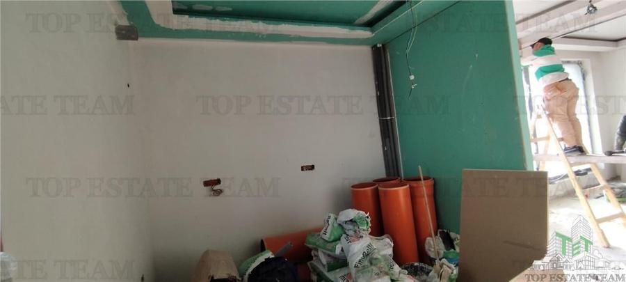Casă individuală cu 5 camere cu Teren 300 Mp în Odăi