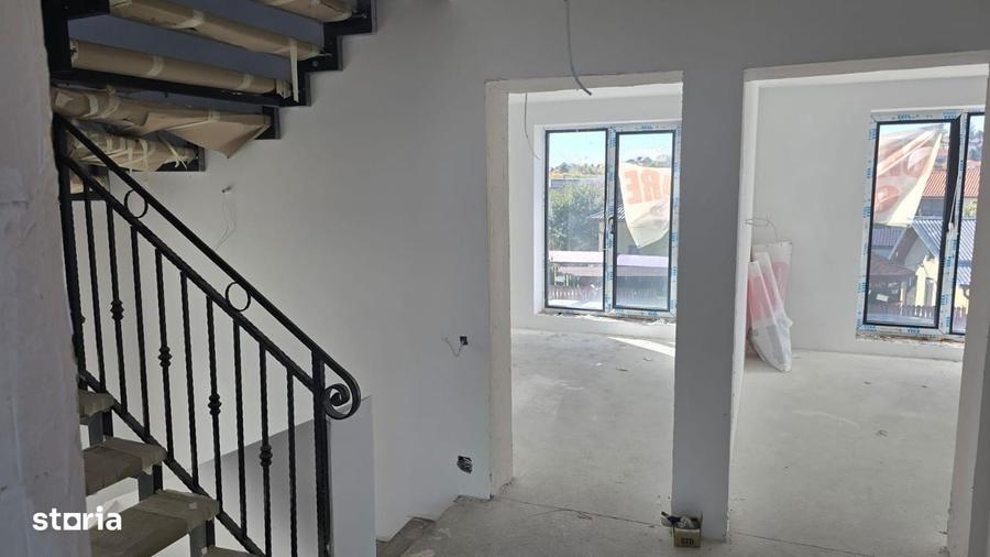 Casă cu 4 camere în Feleacu