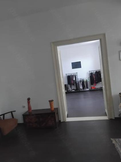 Casă cu 6 camere cu Teren 298 Mp în Corabia
