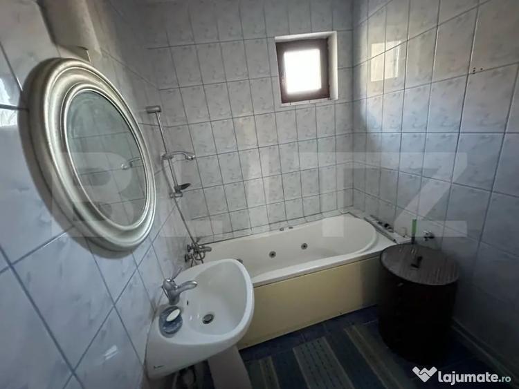 Apartament cu 3 camere decomandat în Kogălniceanu