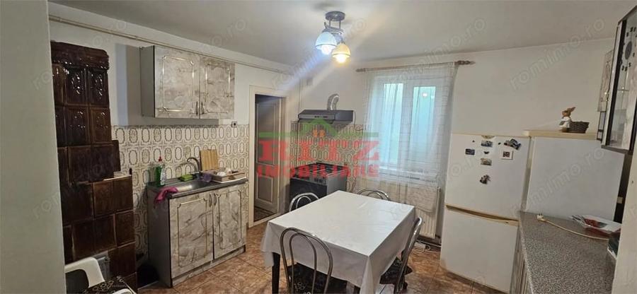 Casă cu 3 camere cu Teren 555 Mp în Central