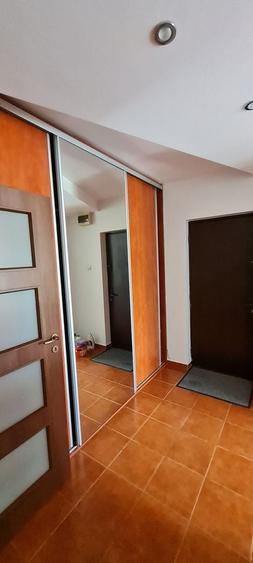 Apartament cu 2 camere decomandat, mobilat în Panduri