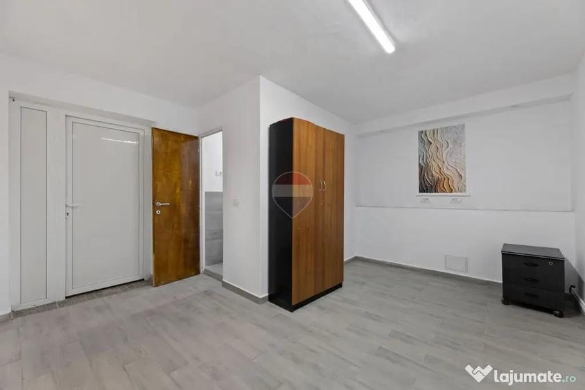 Casă cu 4 camere cu Teren 140 Mp în Central