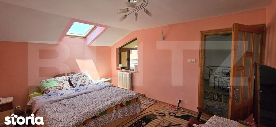 Gospodarie completa, ideala pentru familie, in zona Carcea - Primarie - 4
