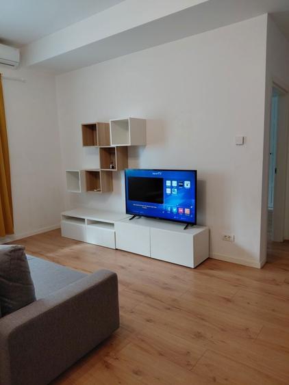 Proprietar Inchriez Apartament cu 2 camere - 3