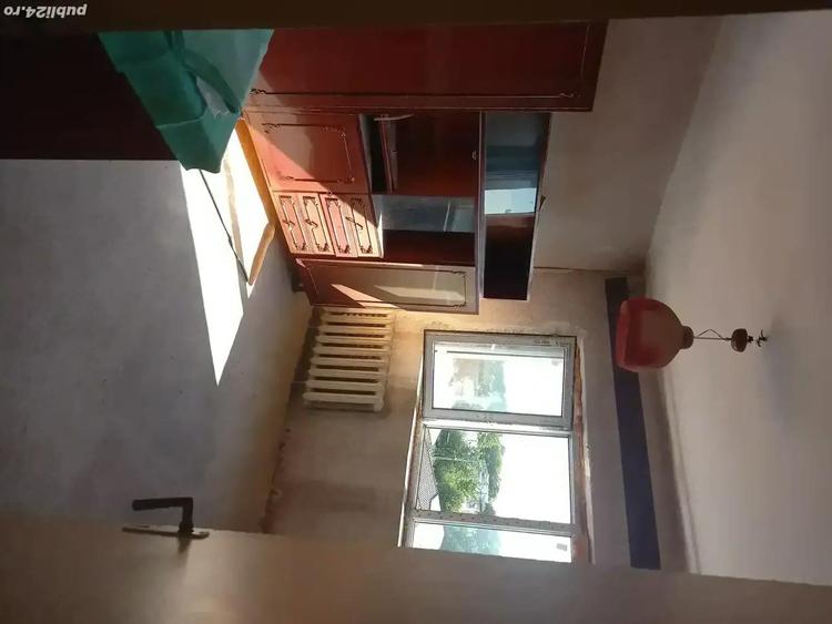 Apartament de vanzare - 3