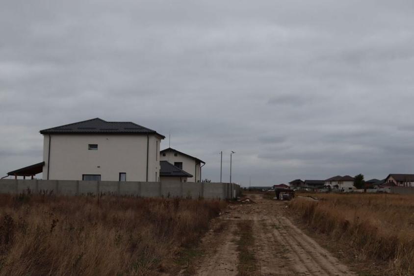 Teren intravilan 500 mp Dragomiresti Vale, str Lalelelor - 5