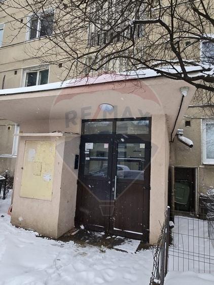 DE VANZARE Apartament 2 camere RENOVAT 2024 - 39