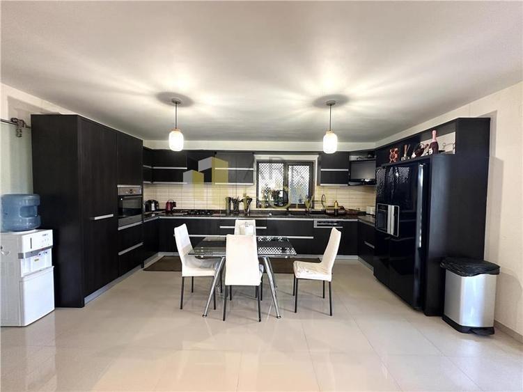 Casa de lux, P+1E, complet mobilata si utilata, Blejoi, Prahova - 9