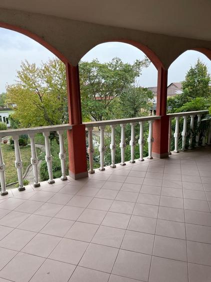 Casa deosebita P+E+M  Central-Biserica - 10