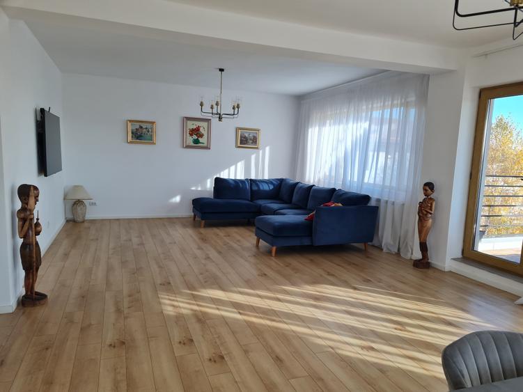 Ap. lux,4 cam.s.totala. 253mp utili ,pe tot etajul 2 ,+camera la mansarda 20mp! - 3