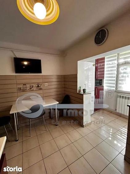 Apartament cu 3 camere decomandat în Canta