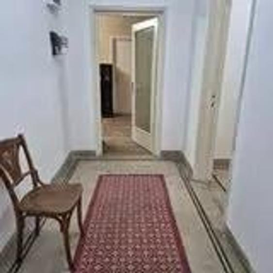 Piata Romana, B-dul Magheru - 4