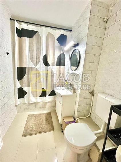 Spatiu birouri, partial mobilat, zona Ana Ipatescu - Bistrita Lac, str. 1 Mai - - 9