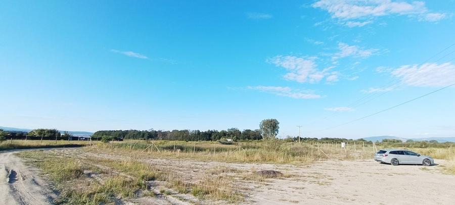 Teren  si lac in Harman - 2