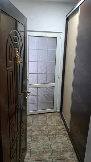 Vand Garsoniera Zona Billa - 3