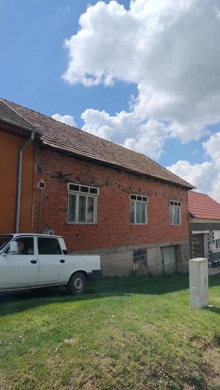 Vand casa ?i teren intravilan in comuna Tarnova, jud.Cara?-Severin, suprafata utila de 1032 mp. - 7