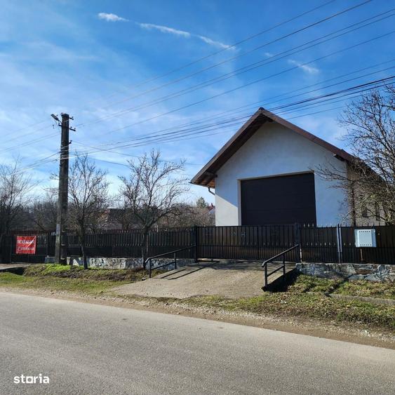 Casa detasata, 4 camere, o anexa , 2 garaje ,si subsol - 13