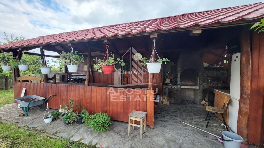 Casa individuala cu 5camere,2bai ideala pt 10 muncitori,Giarmata Vii