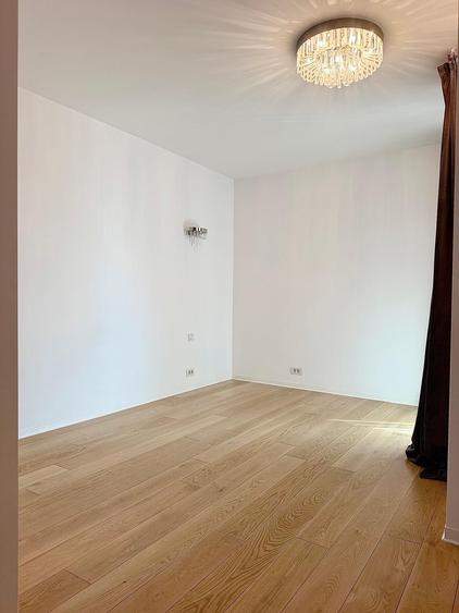 Apartament cu 4 camere decomandat în Aviatorilor