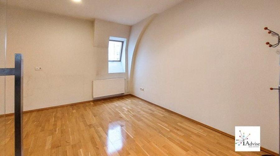 Cladire de Birouri de Vanzare-2000 mp - 6