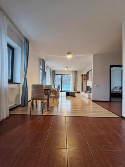 Particular ,inchiriez apartament 2 camere in Tampa Gardens 530 euro/luna - 4