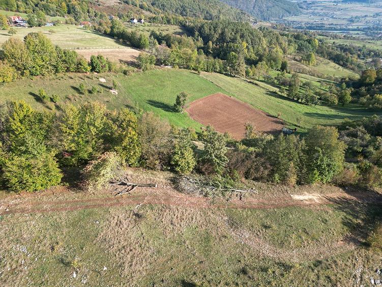 Teren intravilan de vanzare in ?uncuiu? panorama formidabila! - 4