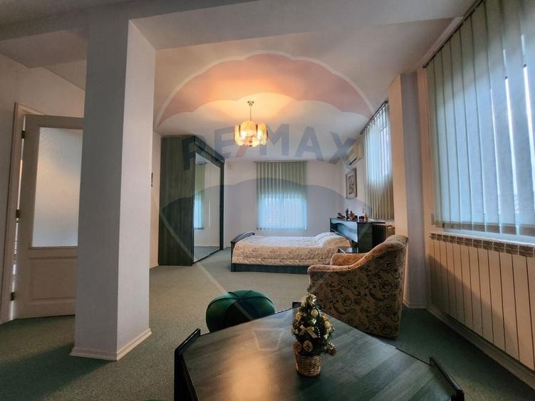 Vila de Vis în Breaza - O Oază de Eleganță și Confort - 9